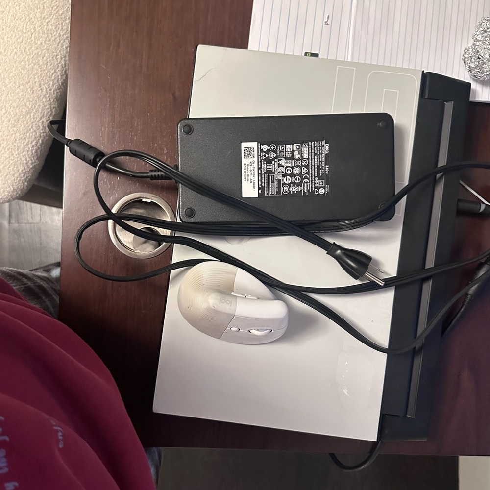 Alienware Silver Gaming Laptop with RGB Backlit Keyboard - Picture 8 of 10